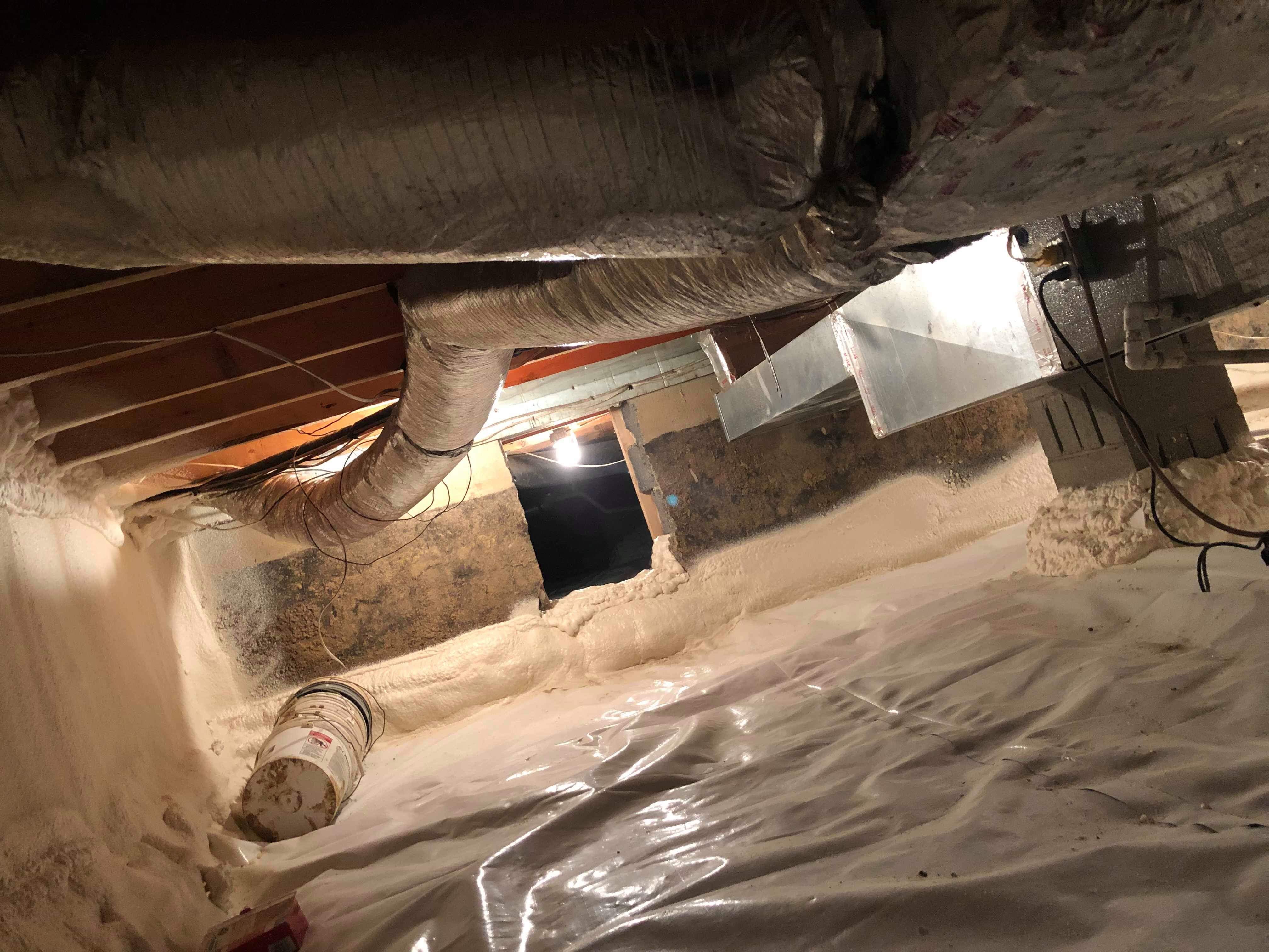 Crawl Space Encapsulation with Dehumidifier in Hurricane, WV